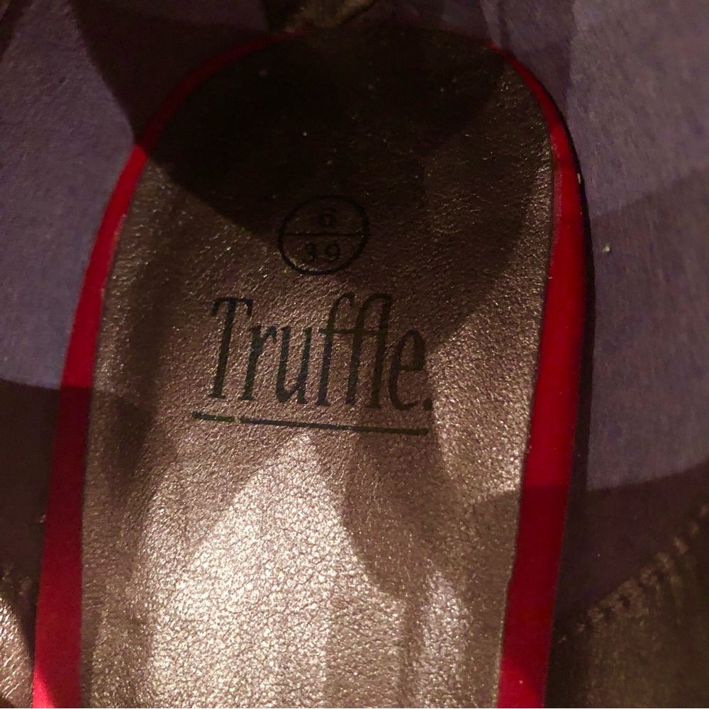 ASOS Truffle, Ruby Velvet Heels - Picture 4 of 7